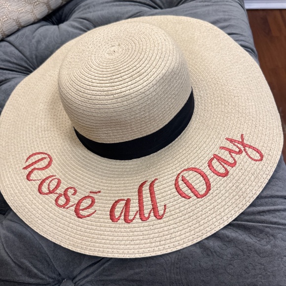 Rose all day  Panama hat by Serra - Picture 2 of 5